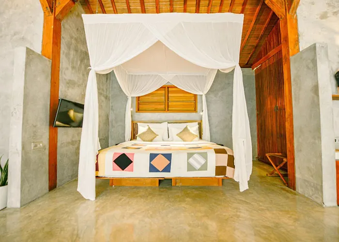 Resort Zin & 4*